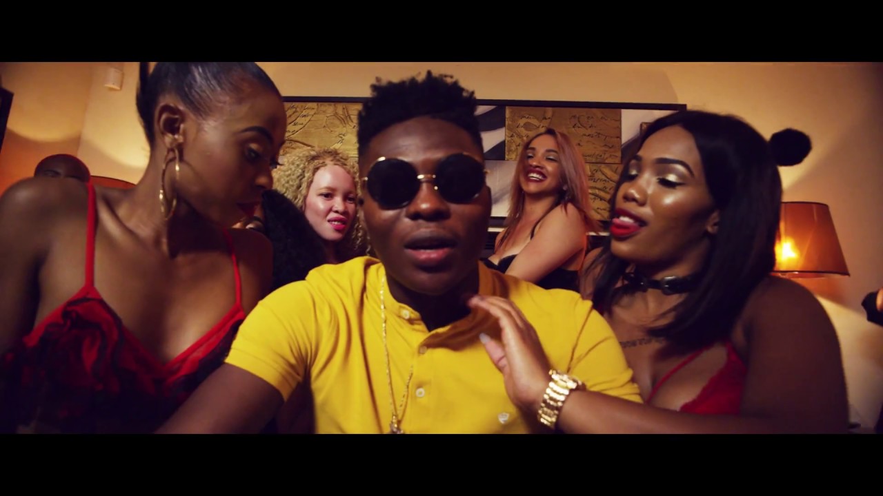 VIDEO: Reekado Banks - "Pull Up"