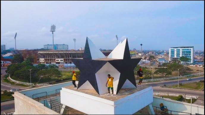 VIDEO: Banku Music Ft. Mr Eazi, GuiltyBeatz, Medikal & Joey B – "Genging"