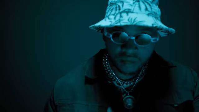 DOWNLOAD Khaligraph Jones – “Tuma Kitu” Video