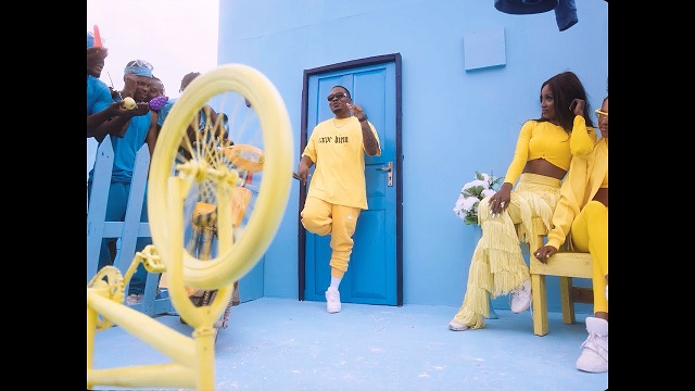 DOWNLOAD Olamide – “Greenlight“ Video