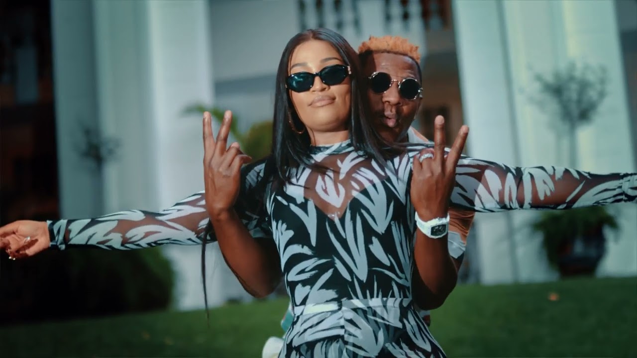 Rich Bizzy Ft. Bontle Smith – Falling Video