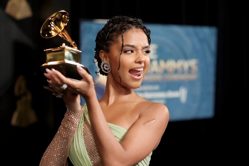 Check Out The 66th Annual Grammy Awards Winners Complete List 2024